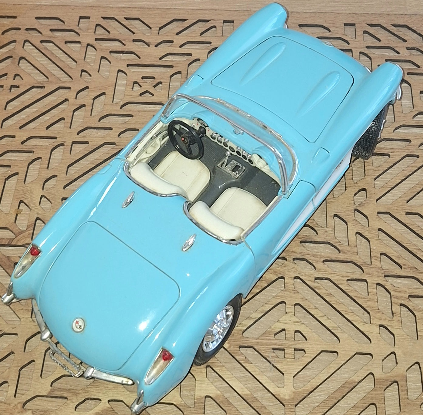 voiture miniature chevrolet 1/18