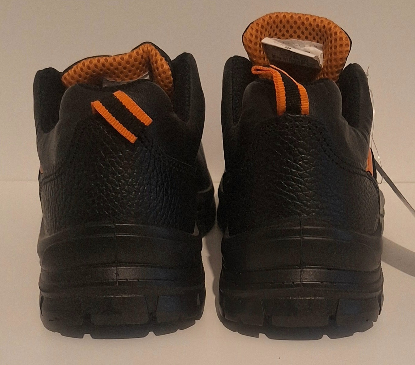 chaussure de securité taille 38 (neuf)