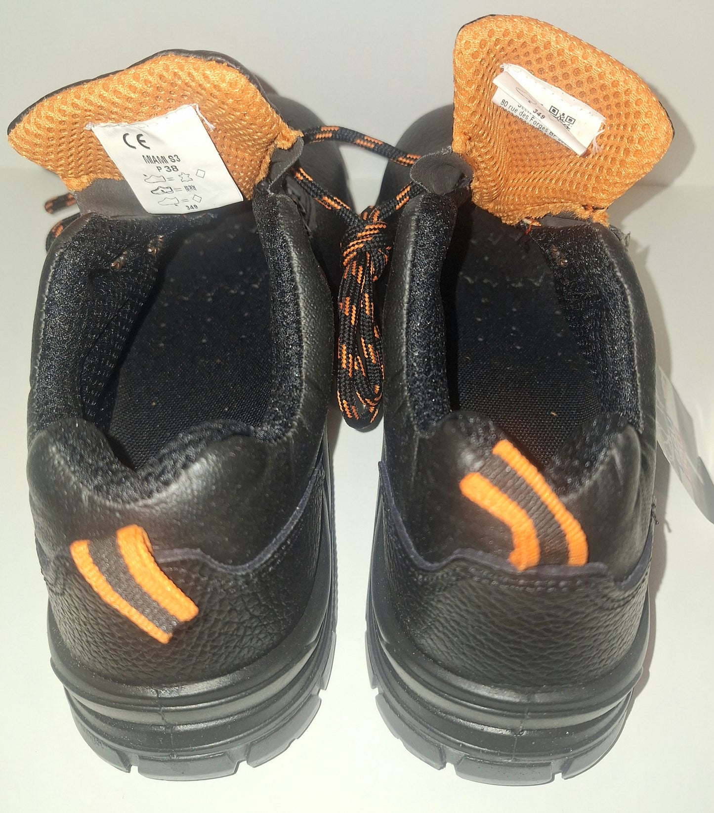 chaussure de securité taille 38 (neuf)
