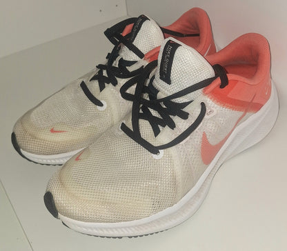 basket de sport nike pour femme taille 38