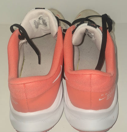 basket de sport nike pour femme taille 38