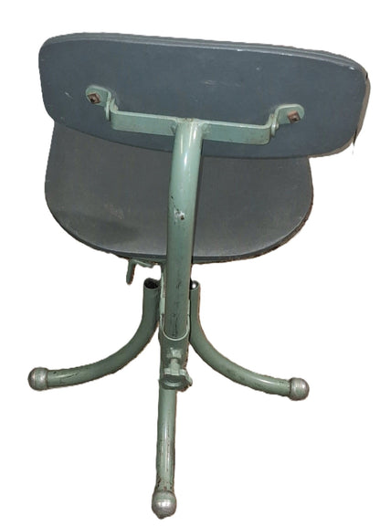 Superbe Chaise d'Usine Année 60,70