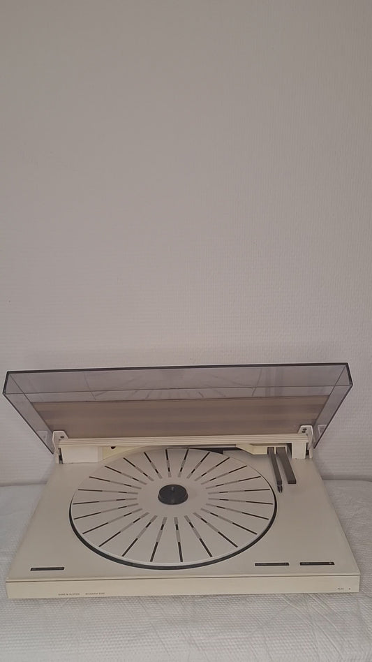 platine vinyle Bang &amp; Olufsen 8500Beogram