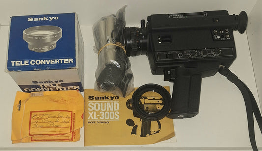 Caméra sankyo vintage avec accessoires