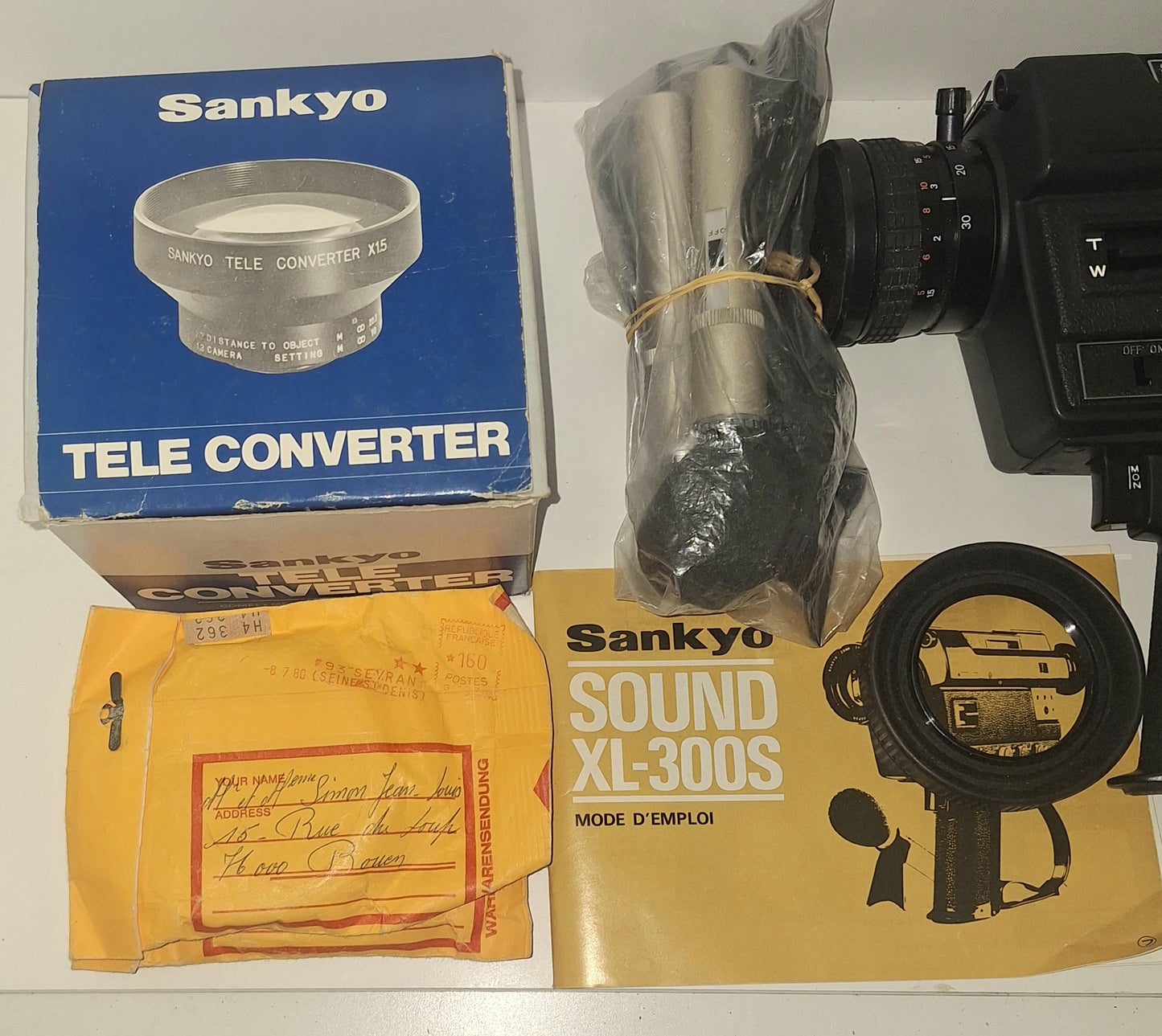 Caméra sankyo vintage avec accessoires