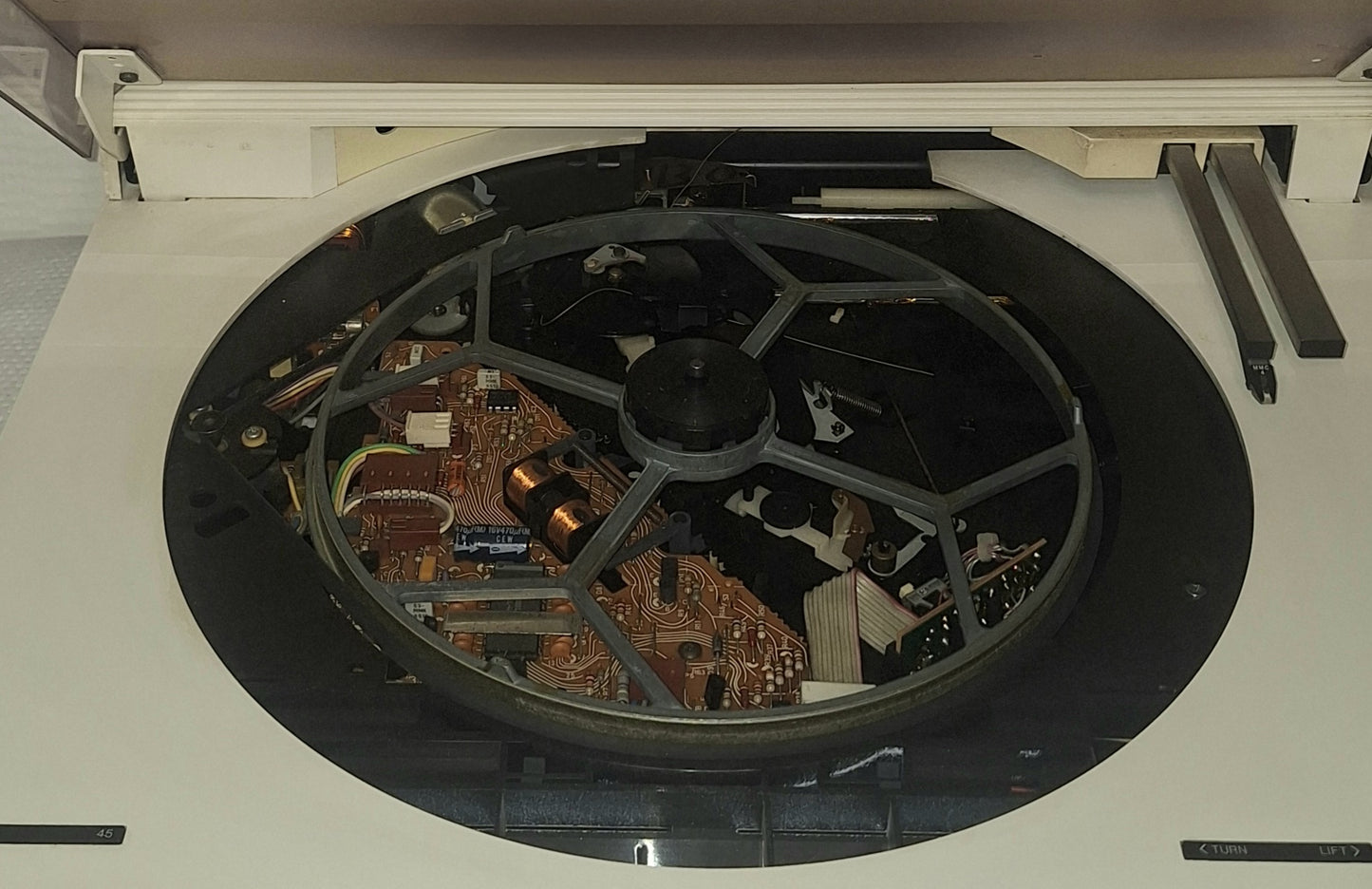 platine vinyle Bang &amp; Olufsen 8500Beogram